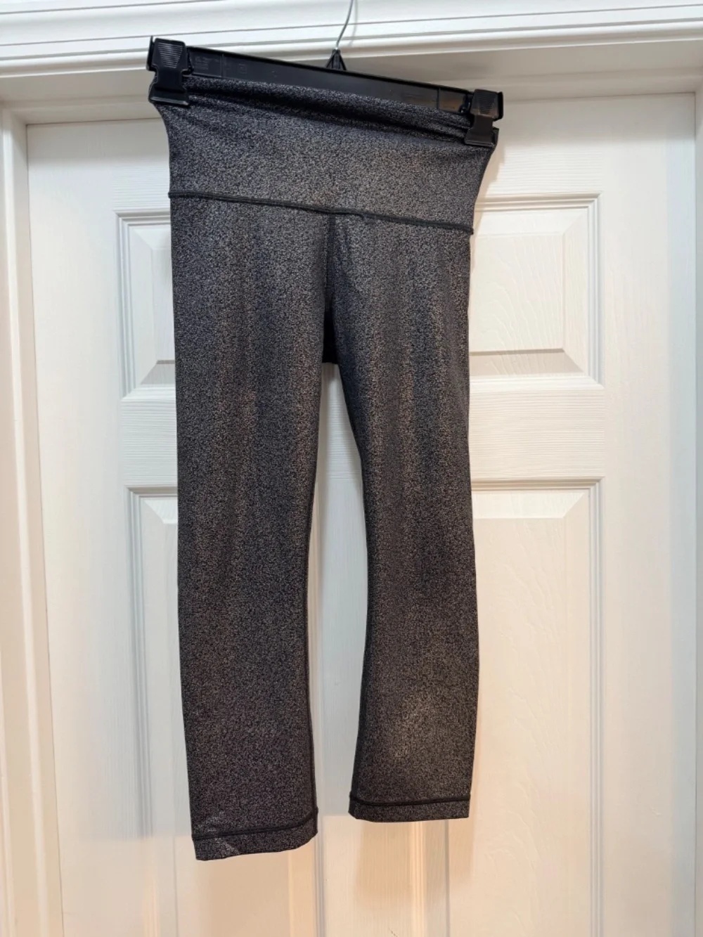 Lululemon Silver-Black Capri Leggings –‎ Size 4